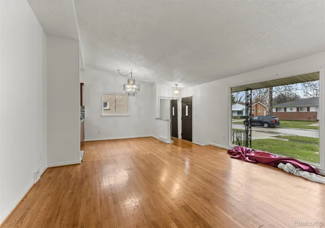 Photo 3 of Single family home for sale at 7423 Amboy St, Dearborn Heights, MI 48127 | MLS# 20261021860 | Listing updated on 2026-07-07