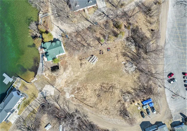 4th image of 2294 Sonora Dr, Fenton, MI 48430 | MLS# 20261021872