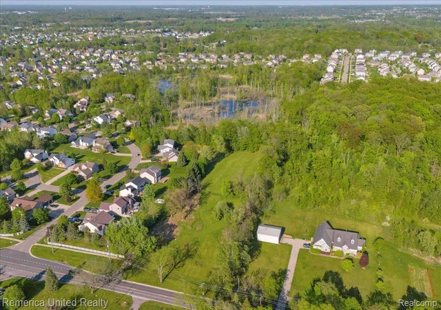 12th image of 25100 Martindale Rd, South Lyon, MI 48178 | MLS# 20261022057