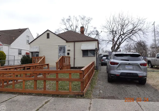 Photo 3 of Single family home for sale at 19200 Blackmoor St, Detroit, MI 48234 | MLS# 58050203374 | Listing updated on 2026-05-29