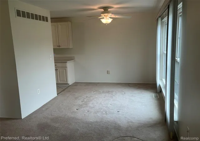 Listing Photo 3 - Condo for sale in building located at 40592 Newport Dr, Plymouth, MI 48170 - Unit #125