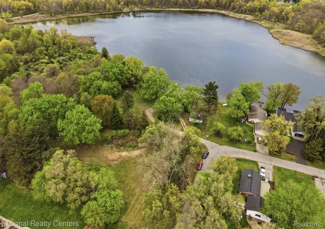 Photo 3 of Land for sale at 1625 Highland Park Dr, Highland, MI 48356 | MLS# 20261022233 | Listing updated on 2026-08-20