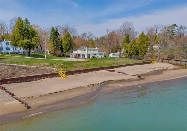 Photo 1 of Single family home for sale at 7226 Lakeview Dr, Lexington, MI 48450 | MLS# 81026013749 | Listing updated on 2026-07-15