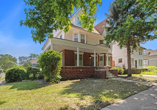 Photo 2 of Single family home for sale at 605 Calvert St, Detroit, MI 48202 | MLS# 20261022405 | Listing updated on 2026-07-11