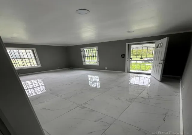 3rd image of 20300 Bloom St, Detroit, MI 48234 | MLS# 58050203460