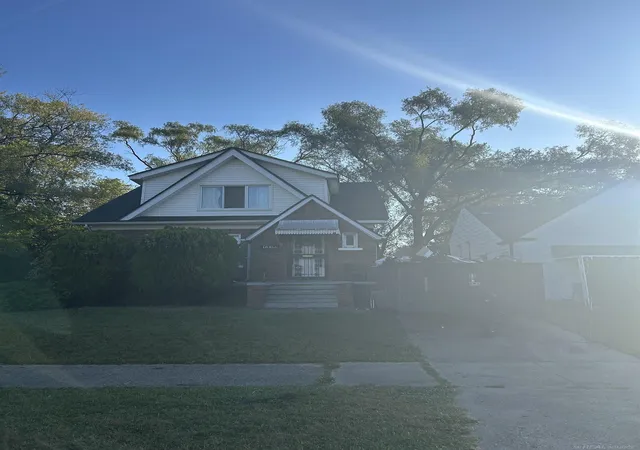 Photo 2 of Single family home for sale at 18866 Hull St, Highland Park, MI 48203 | MLS# 58050203498 | Listing updated on 2026-05-04
