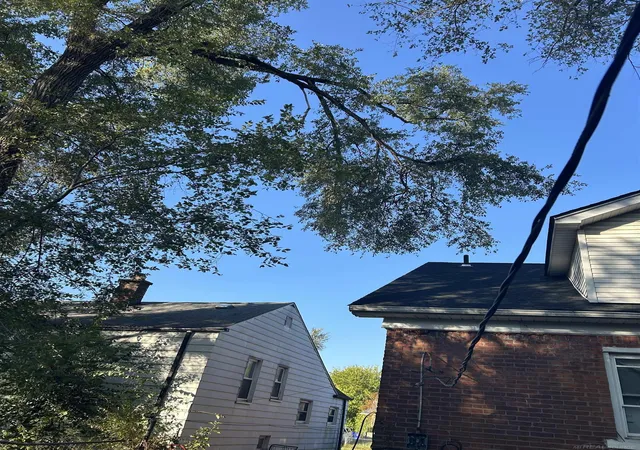 Photo 3 of Single family home for sale at 18866 Hull St, Highland Park, MI 48203 | MLS# 58050203498 | Listing updated on 2026-05-04