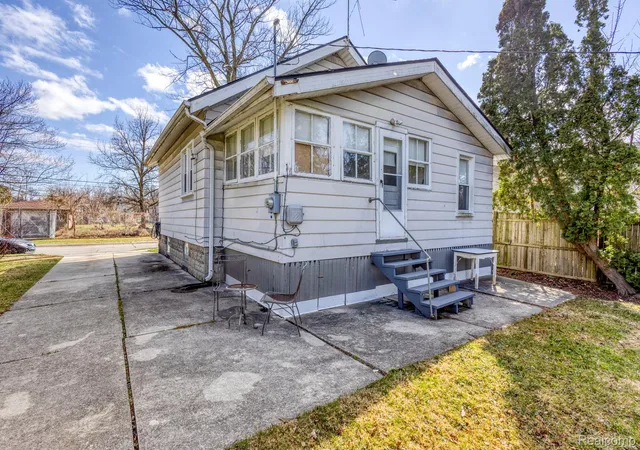 3rd image of 17185 New York St, Detroit, MI 48224 | MLS# 20261022838