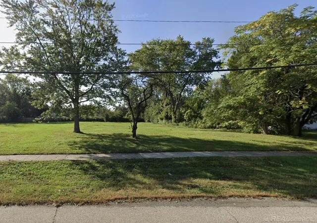 Photo 1 of Sale Pending at 11956 Stephens Rd, Warren, MI 48089 | MLS# 58050203587 | Listing updated on 2026-08-25