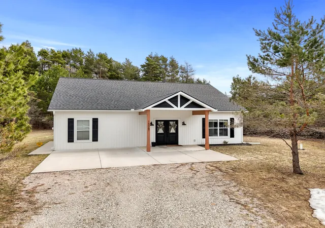 Homes for sale in Bear Lake, MI | 15067 Winding Creek Dr, Bear Lake, MI 49614 | MLS# 65026014014