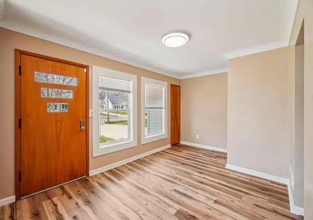 Photo 3 of Single family home for sale at 682 Budlong St, Adrian, MI 49221 | MLS# 81026014059 | Listing updated on 2026-06-20