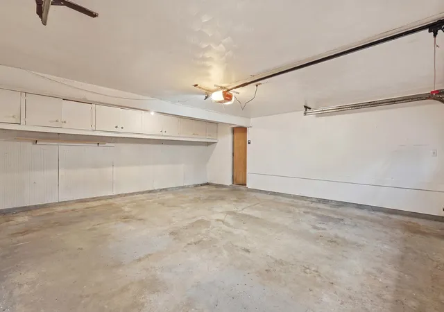 65th image of 2146 Treehaven Dr, Kalamazoo, MI 49008 | MLS# 66026014143