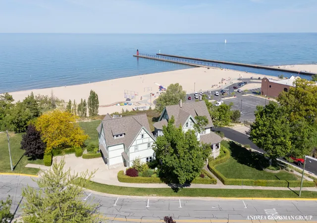 2nd image of 456 Monroe Blvd, South Haven, MI 49090 | MLS# 71026014251