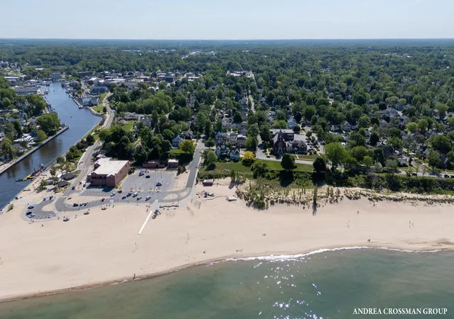 3rd image of 456 Monroe Blvd, South Haven, MI 49090 | MLS# 71026014251
