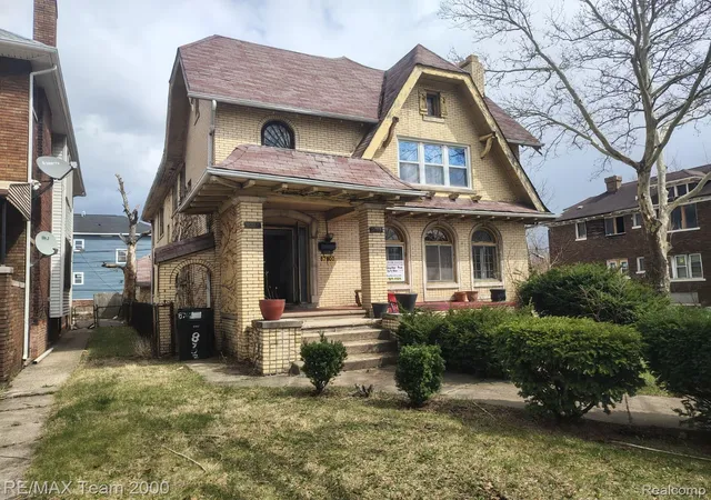 Listing Photo 3 - Condo for sale in building located at 8700 Dexter Ave, Detroit, MI 48206