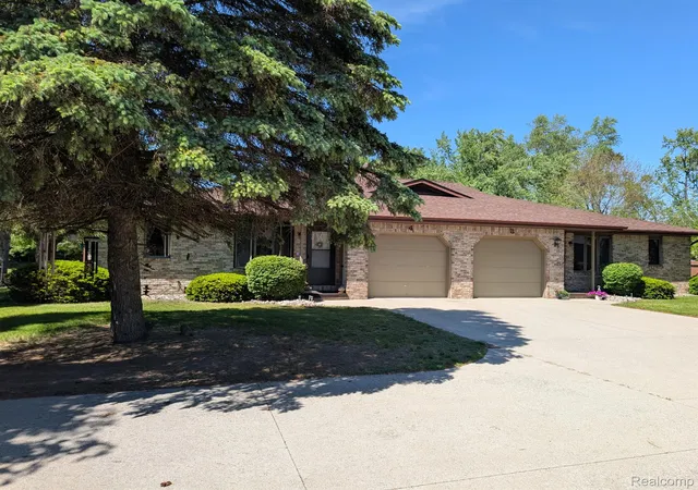 1st image of 600 Thomas St, Hemlock, MI 48626 | MLS# 20261023438