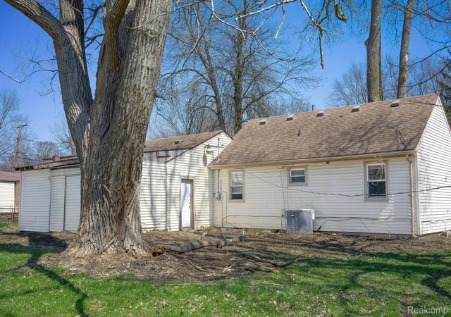Homes for sale in Taylor, MI | 14088 Fellrath St, Taylor, MI 48180 | MLS# 20261023442