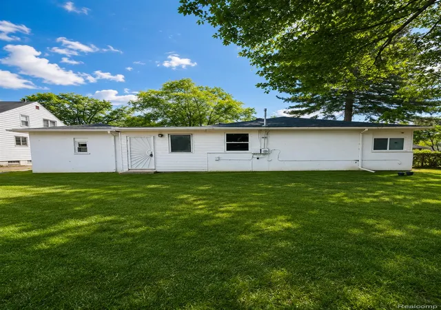 Photo 1 of Single family home for sale at 18455 Wormer St, Detroit, MI 48219 | MLS# 20261023492 | Listing updated on 2026-07-17