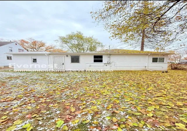 Photo 2 of Single family home for sale at 18455 Wormer St, Detroit, MI 48219 | MLS# 20261023492 | Listing updated on 2026-07-17