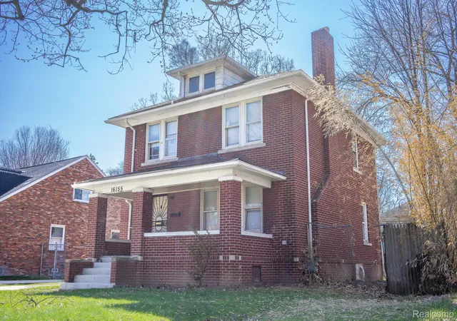 Photo 2 of Single family home for sale at 16155 Trinity St, Detroit, MI 48219 | MLS# 20261023516 | Listing updated on 2026-08-14