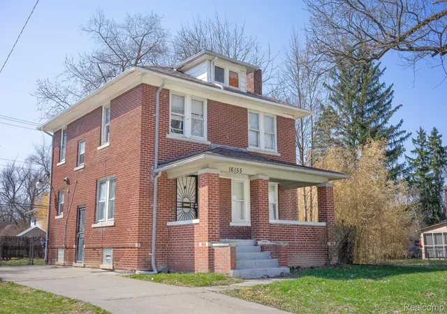 Photo 3 of Single family home for sale at 16155 Trinity St, Detroit, MI 48219 | MLS# 20261023516 | Listing updated on 2026-08-14