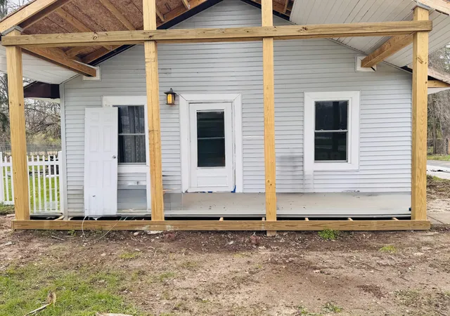 Homes for sale in Niles City Berrien, MI | 1250 S 15th St, Niles City Berrien, MI 49120 | MLS# 69026014402