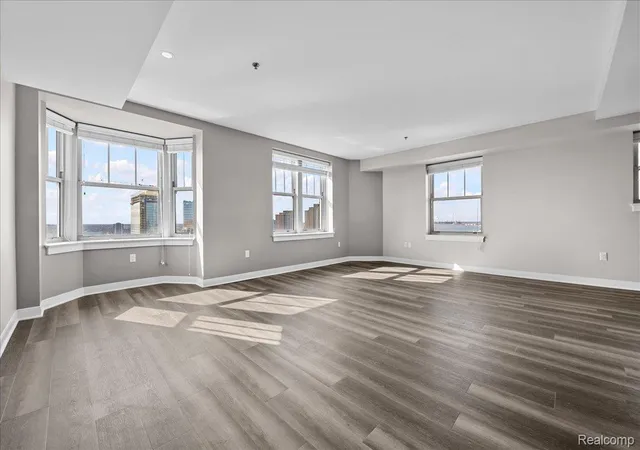 5th image of 525 W Lafayette Blvd #16D, Detroit, MI 48226 | MLS# 20261023632