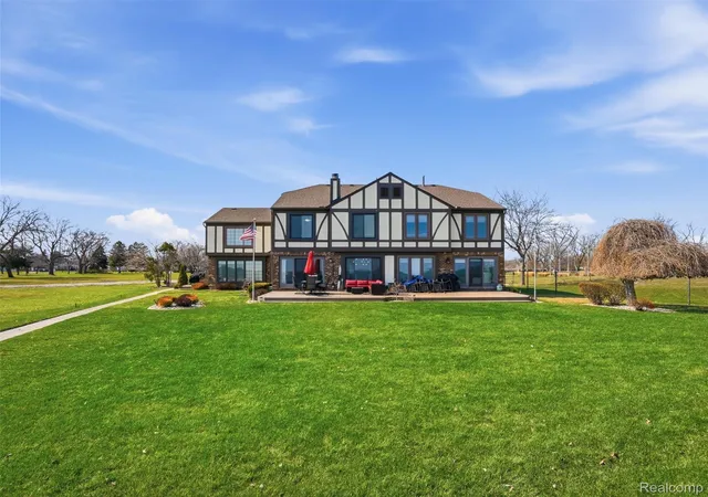 Homes for sale in Saint Clair Shores, MI | 102 Lac Sainte Claire Dr, Saint Clair Shores, MI 48082 | MLS# 20261023719