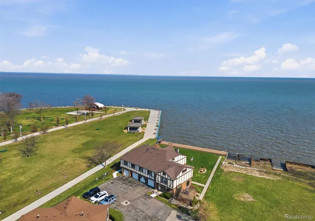 Homes for sale in Saint Clair Shores, MI | 102 Lac Sainte Claire Dr, Saint Clair Shores, MI 48082 | MLS# 20261023719