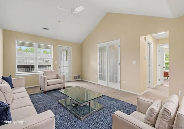 4th image of 1429 Millbrook Trl, Ann Arbor, MI 48108