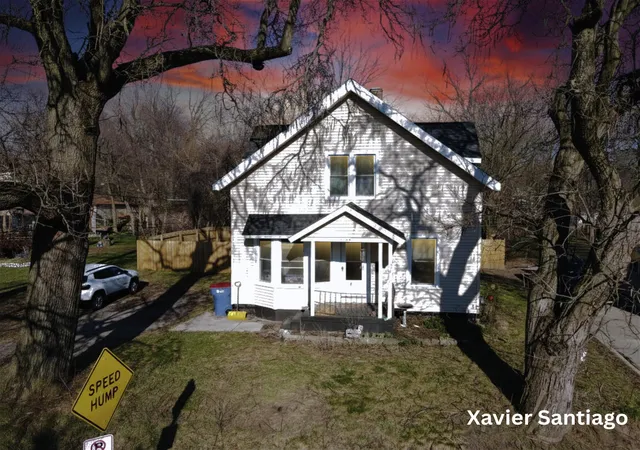 Homes for sale in Grand Rapids City Kent, MI | 1128 Emerald Ave Ne, Grand Rapids City Kent, MI 49503 | MLS# 65026014605