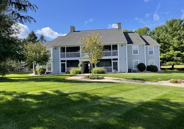 1st image of 732 W Barrington Cir, Jackson, MI 49203