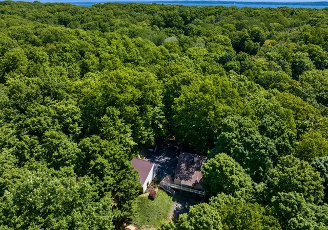 Photo 4 of Single family home for sale at 10520 S Dalzell Rd, Traverse City, MI 49684 | MLS# 78080066728 | Listing updated on 2026-09-12