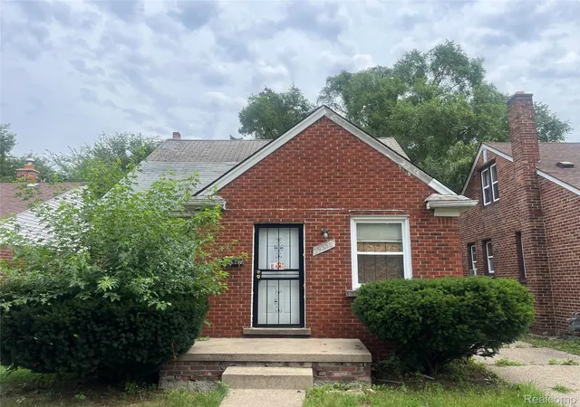 Photo 1 of Single family home for sale at 19338 Waltham St, Detroit, MI 48205 | MLS# 20261023989 | Listing updated on 2026-07-06