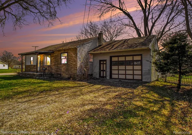 2nd image of 516 Roosevelt Ave, Mount Morris, MI 48458 | MLS# 20261023992