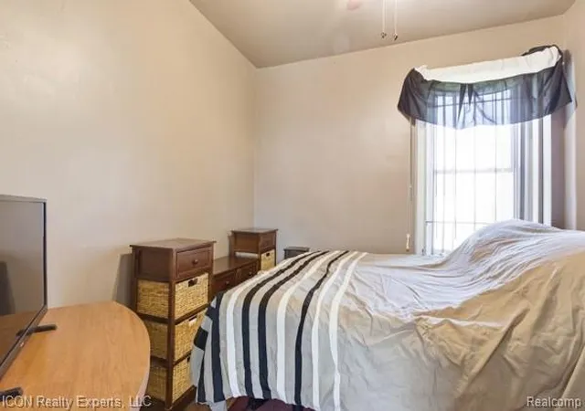 Homes for sale in Hamtramck, MI | 13540 Moran St, Hamtramck, MI 48212 | MLS# 20261024005