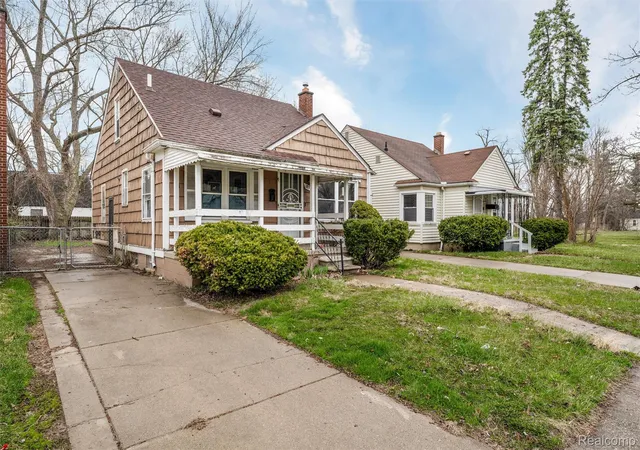 Photo 3 of Single family home for sale at 18565 Vaughan St, Detroit, MI 48219 | MLS# 20261024023 | Listing updated on 2026-08-03