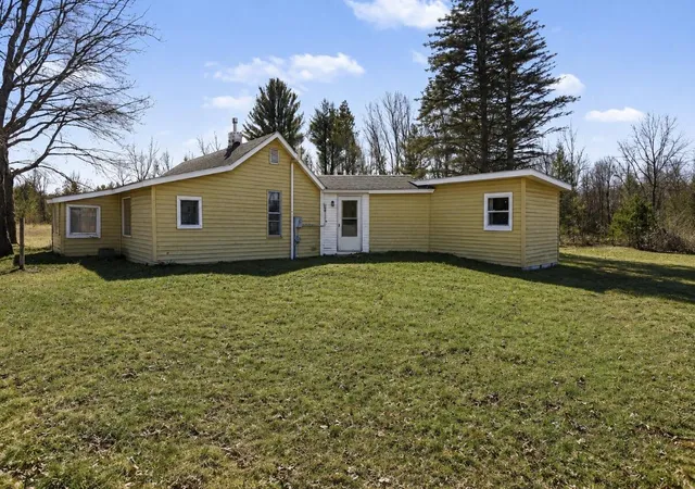 Homes for sale in Grant Township Mason, MI | 10553 US 31, Grant Township Mason, MI 49411 | MLS# 67026014762