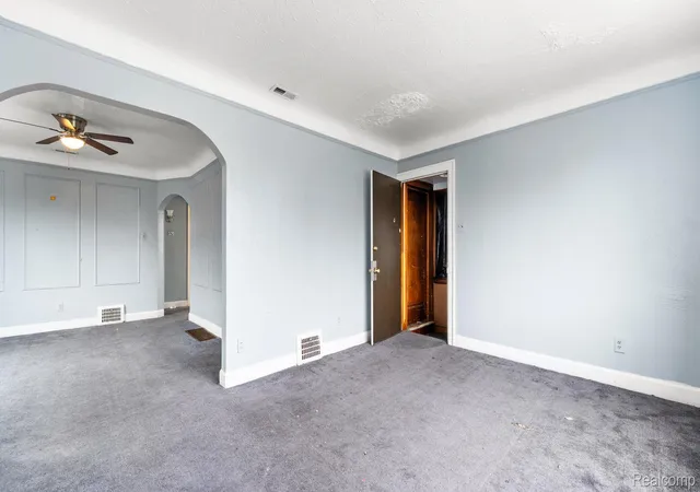 3rd image of 5305 Newport St, Detroit, MI 48213 | MLS# 20261024068