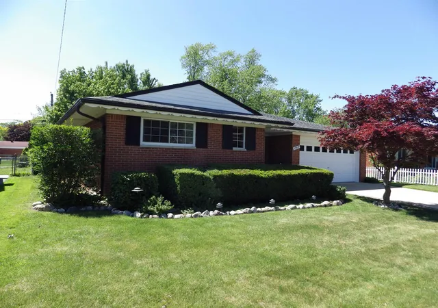 Photo 1 of Single family home for sale at 29619 Pinto Dr, Warren, MI 48093 | MLS# 58050204023 | Listing updated on 2026-07-10