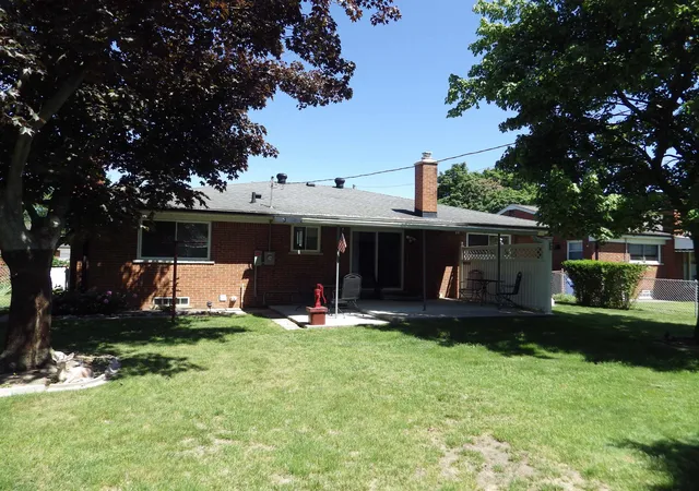 Photo 3 of Single family home for sale at 29619 Pinto Dr, Warren, MI 48093 | MLS# 58050204023 | Listing updated on 2026-07-10