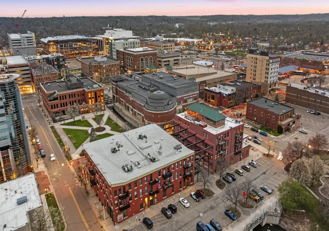 2nd image of 230 N Kalamazoo Mall, Kalamazoo, MI 49007