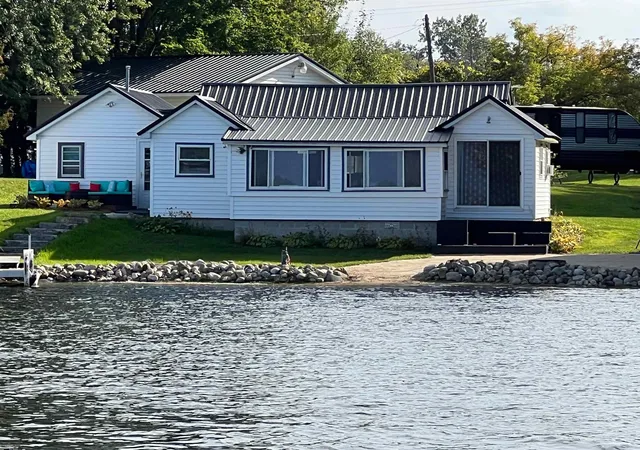 Photo 1 of Single family home for sale at 4978 Long Lake Rd, Hale, MI 48739 | MLS# 58050204026 | Listing updated on 2026-09-02