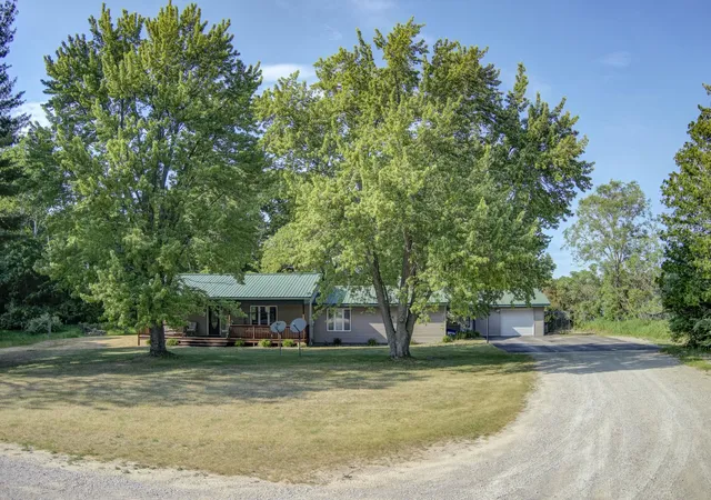 Photo 1 of Single family home for sale at 4793 E Duck Lake Rd, Grawn, MI 49637 | MLS# 78080066670 | Listing updated on 2026-09-18