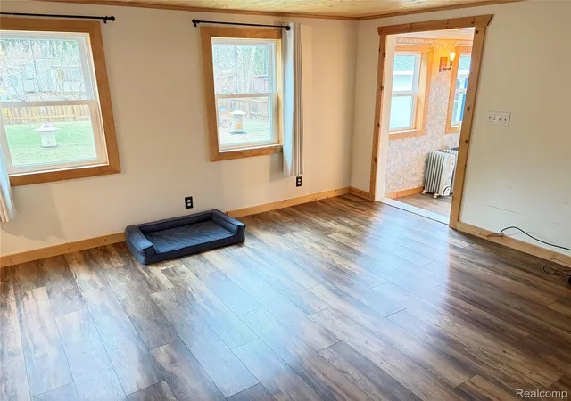Photo 2 of Single family home for sale at 271 Hemlock St, Gladwin, MI 48624 | MLS# 20261024105 | Listing updated on 2026-07-07