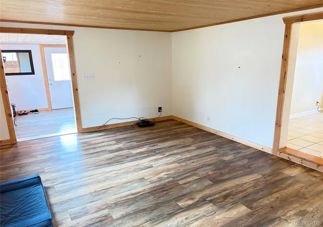 Photo 3 of Single family home for sale at 271 Hemlock St, Gladwin, MI 48624 | MLS# 20261024105 | Listing updated on 2026-07-07