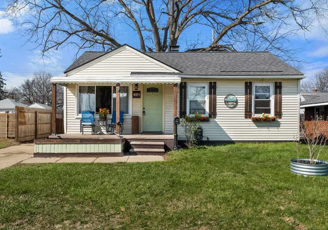 Homes for sale in Ferndale City Oakland, MI | 691 E Bennett Ave, Ferndale City Oakland, MI 48220 | MLS# 58050204047