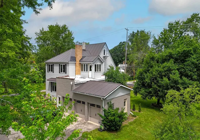 5th image of 1318 E Broadway, Mount Pleasant, MI 48858 | MLS# 79080066684