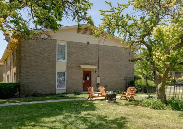 2nd image of 1550 Cherboneau, Detroit, MI 48207