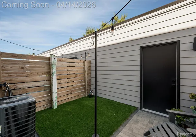 3rd image of 2736 Harrison St, Detroit, MI 48216 | MLS# 20261024323